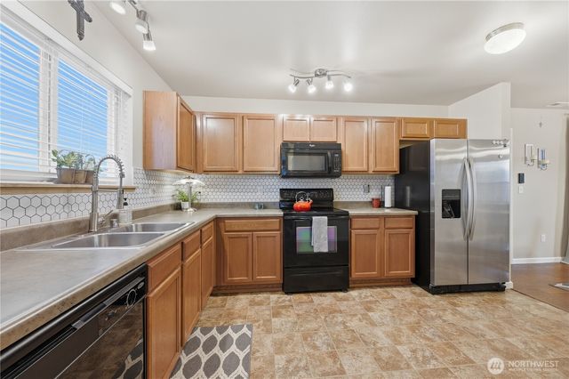 2208 116th Drive SE, Lake Stevens, WA 98258