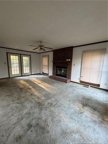 6176 Lakeway Drive, Fayetteville, NC 28306