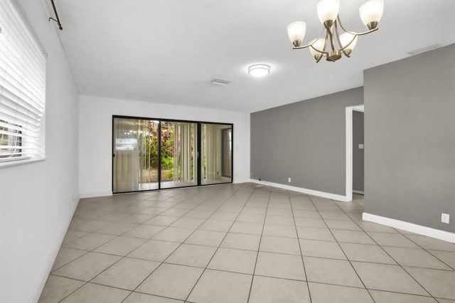 2112 NW 45th Avenue, Coconut Creek, FL 33066
