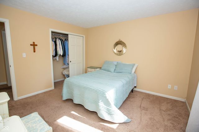 8105 Foxchase Drive, Indianapolis, IN 46256