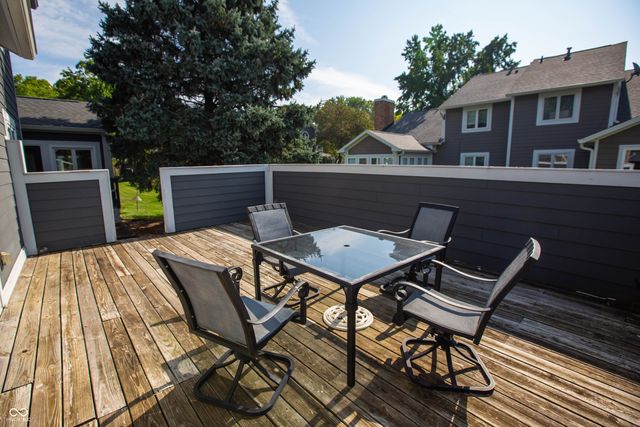 8105 Foxchase Drive, Indianapolis, IN 46256