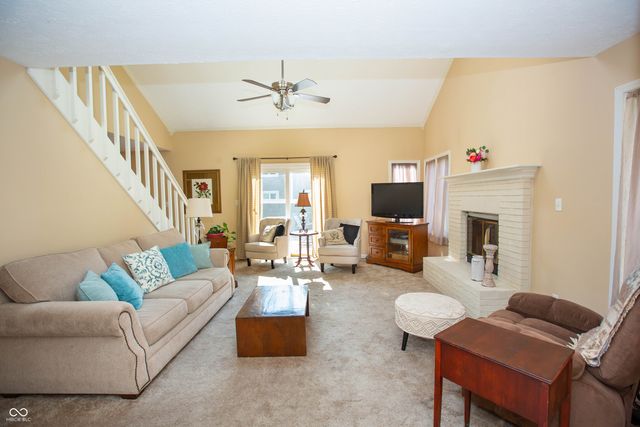 8105 Foxchase Drive, Indianapolis, IN 46256