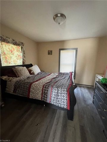 1211 W Florida Street, Greensboro, NC 27403