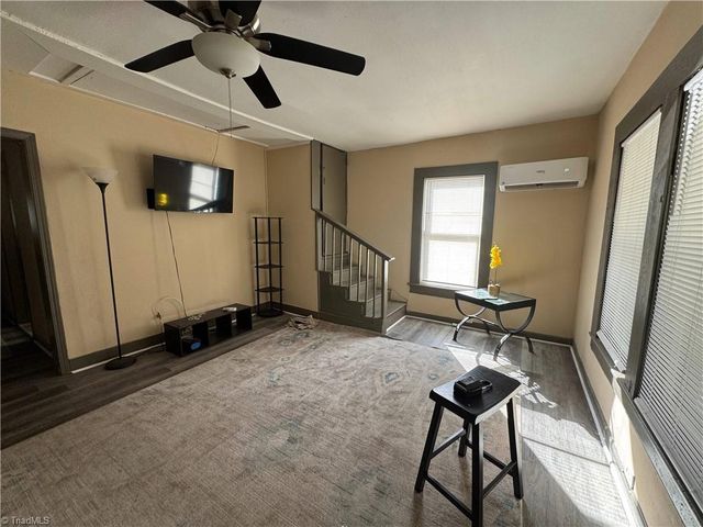 1211 W Florida Street, Greensboro, NC 27403