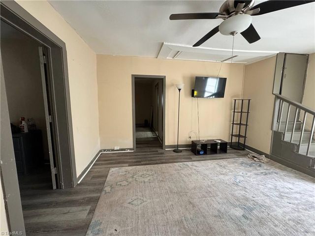 1211 W Florida Street, Greensboro, NC 27403