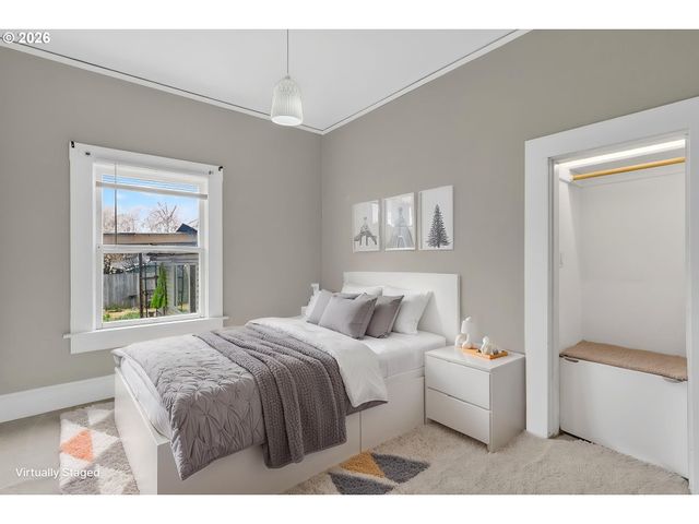 329 Se LINDEN Ct, Gresham, OR 97080