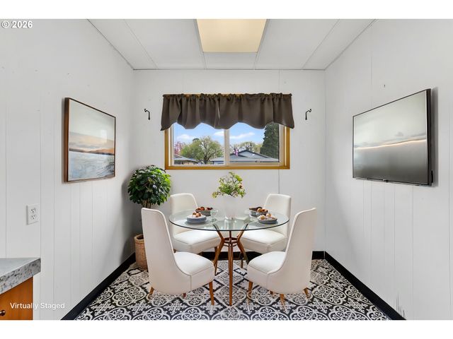 329 Se LINDEN Ct, Gresham, OR 97080