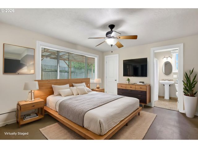 329 Se LINDEN Ct, Gresham, OR 97080