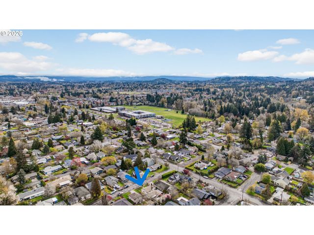 329 Se LINDEN Ct, Gresham, OR 97080