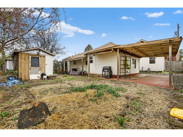 329 Se LINDEN Ct, Gresham, OR 97080