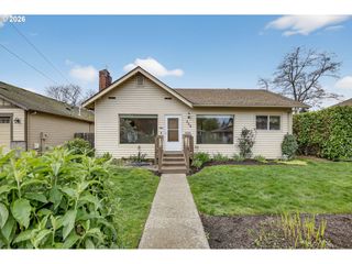 329 Se LINDEN Ct, Gresham, OR 97080