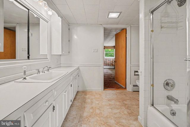 1042 MERCERSBURG ROAD, Saint Thomas, PA 17252
