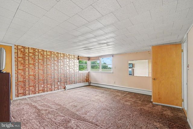 1042 MERCERSBURG ROAD, Saint Thomas, PA 17252