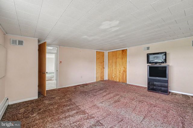 1042 MERCERSBURG ROAD, Saint Thomas, PA 17252