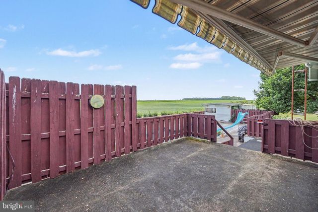 1042 MERCERSBURG ROAD, Saint Thomas, PA 17252