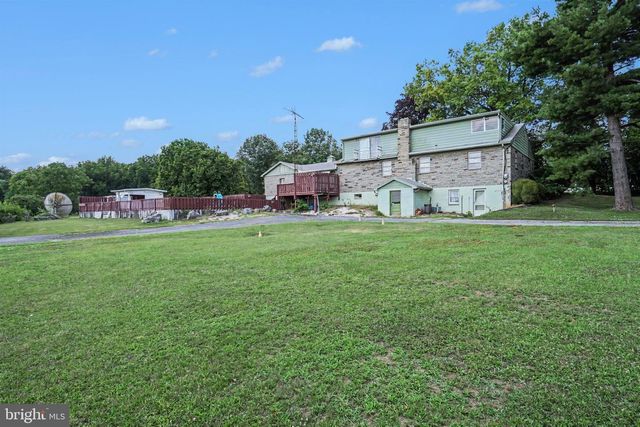 1042 MERCERSBURG ROAD, Saint Thomas, PA 17252