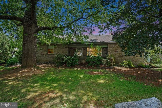 1042 MERCERSBURG ROAD, Saint Thomas, PA 17252