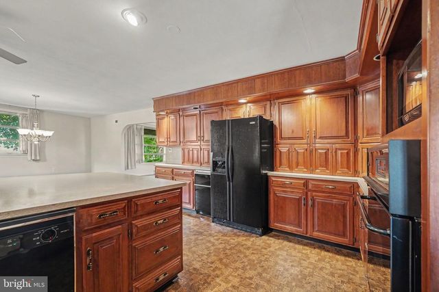 1042 MERCERSBURG ROAD, Saint Thomas, PA 17252