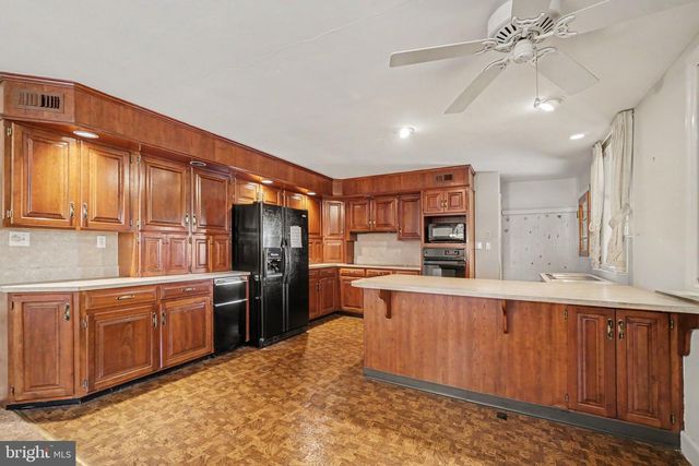 1042 MERCERSBURG ROAD, Saint Thomas, PA 17252
