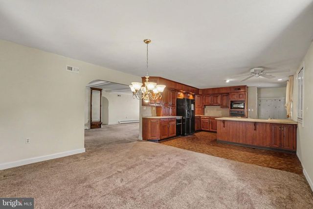 1042 MERCERSBURG ROAD, Saint Thomas, PA 17252