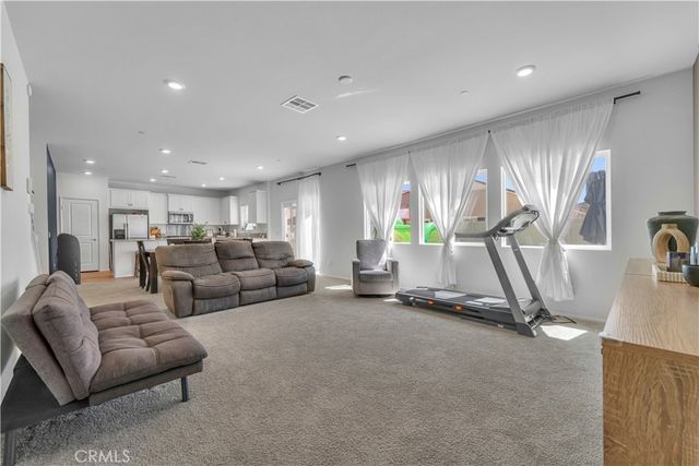 4422 Jade Court, Lancaster, CA 93536