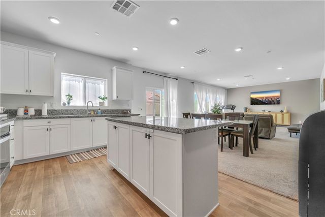 4422 Jade Court, Lancaster, CA 93536