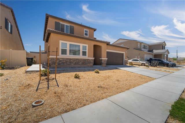 4422 Jade Court, Lancaster, CA 93536