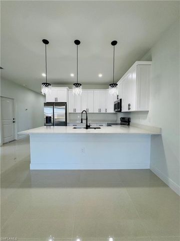 3948 20th ST W, Lehigh Acres, FL 33971