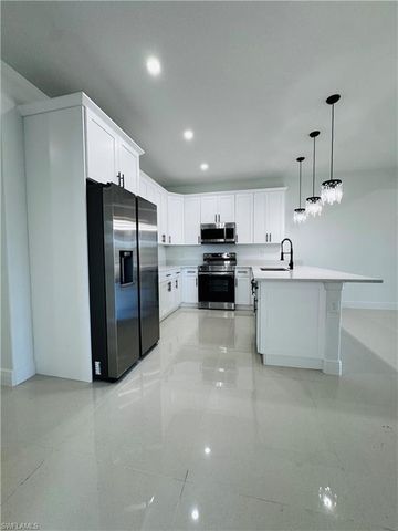 3948 20th ST W, Lehigh Acres, FL 33971