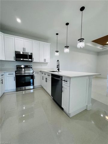 3948 20th ST W, Lehigh Acres, FL 33971