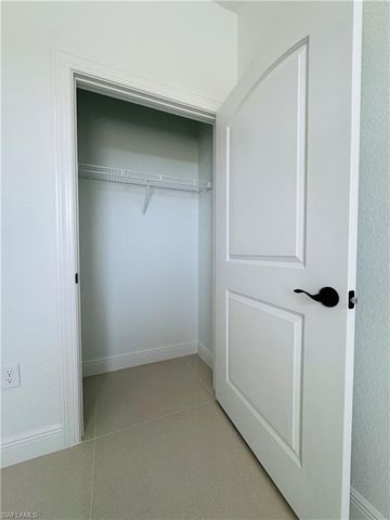 3948 20th ST W, Lehigh Acres, FL 33971