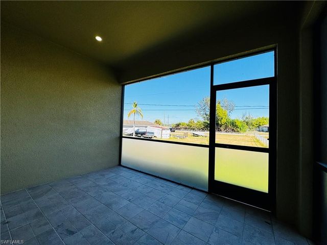 3948 20th ST W, Lehigh Acres, FL 33971