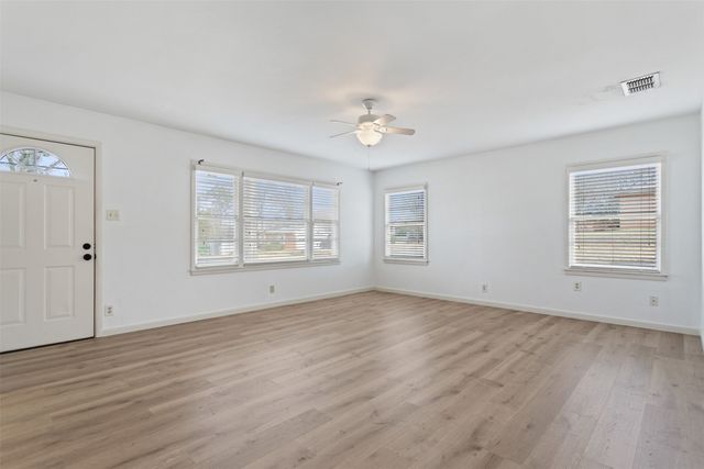 921 E Barbara Street, Tyler, TX 75701