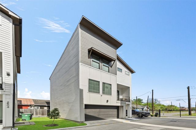 2502 Tuam Street, Houston, TX 77004