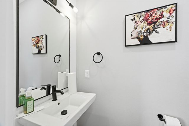 2502 Tuam Street, Houston, TX 77004