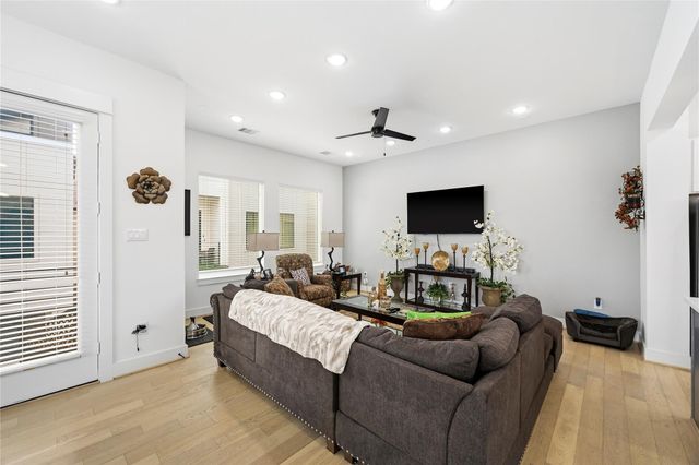 2502 Tuam Street, Houston, TX 77004