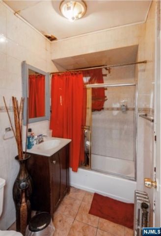 148 Barclay Street, Paterson, NJ 07503