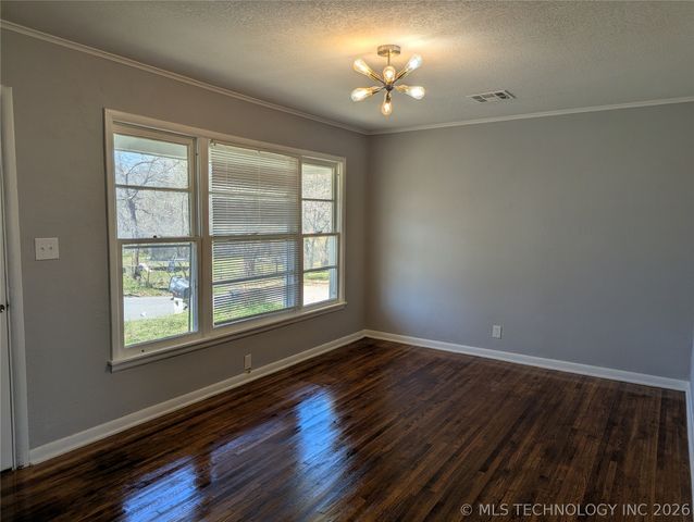 411 S 56th West Avenue, Tulsa, OK 74127