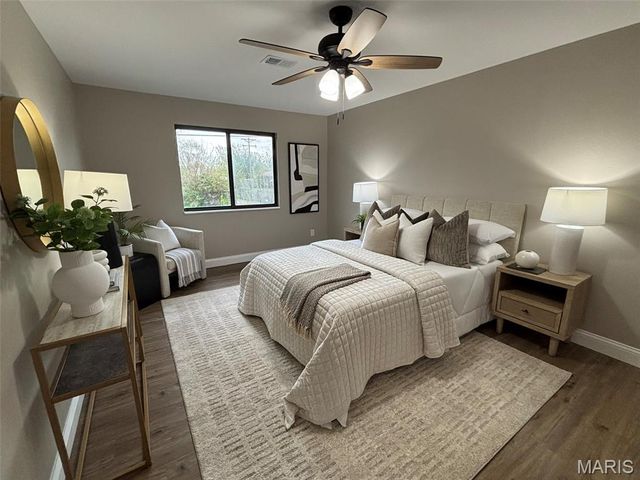 1756 Pineberry Court, St Louis, MO 63146