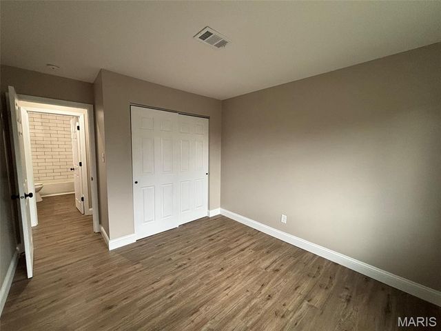 1756 Pineberry Court, St Louis, MO 63146
