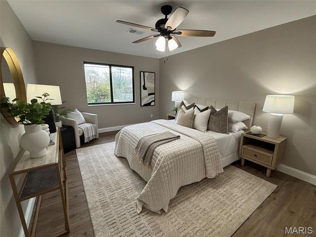 1756 Pineberry Court, St Louis, MO 63146