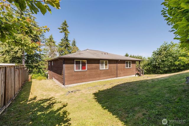 221 Farragut Avenue, Port Orchard, WA 98366