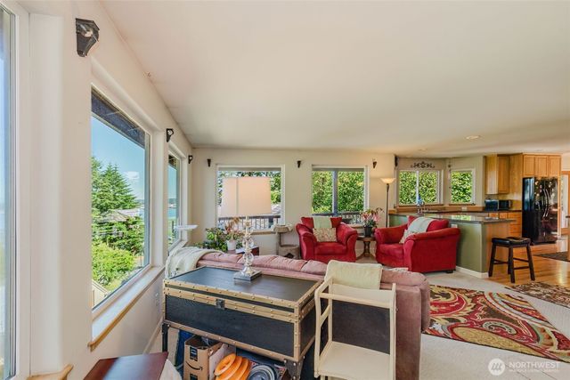 221 Farragut Avenue, Port Orchard, WA 98366
