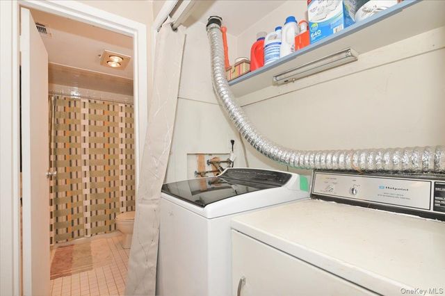 271 Birchwood Road, Medford, NY 11763