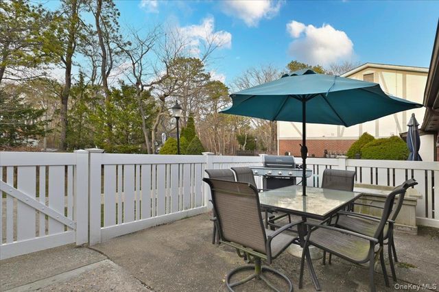 271 Birchwood Road, Medford, NY 11763