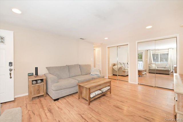 271 Birchwood Road, Medford, NY 11763