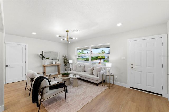 2860 64TH TERRACE S, St Petersburg, FL 33712