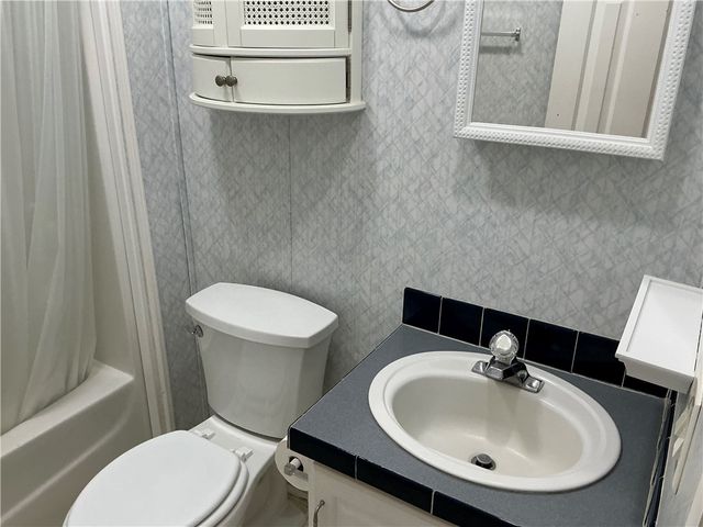 1951 Lanier Drive, Waycross, GA 31503