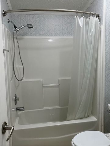 1951 Lanier Drive, Waycross, GA 31503