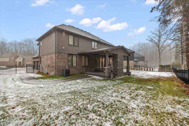 54085 Deadwood Lane, Shelby Charter Township, MI 48316